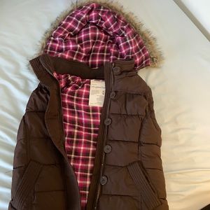 KIDS AEROPOSTALE BROWN AND PINK VEST